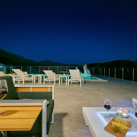 Vila Hedera Estate, Hedera Xiv